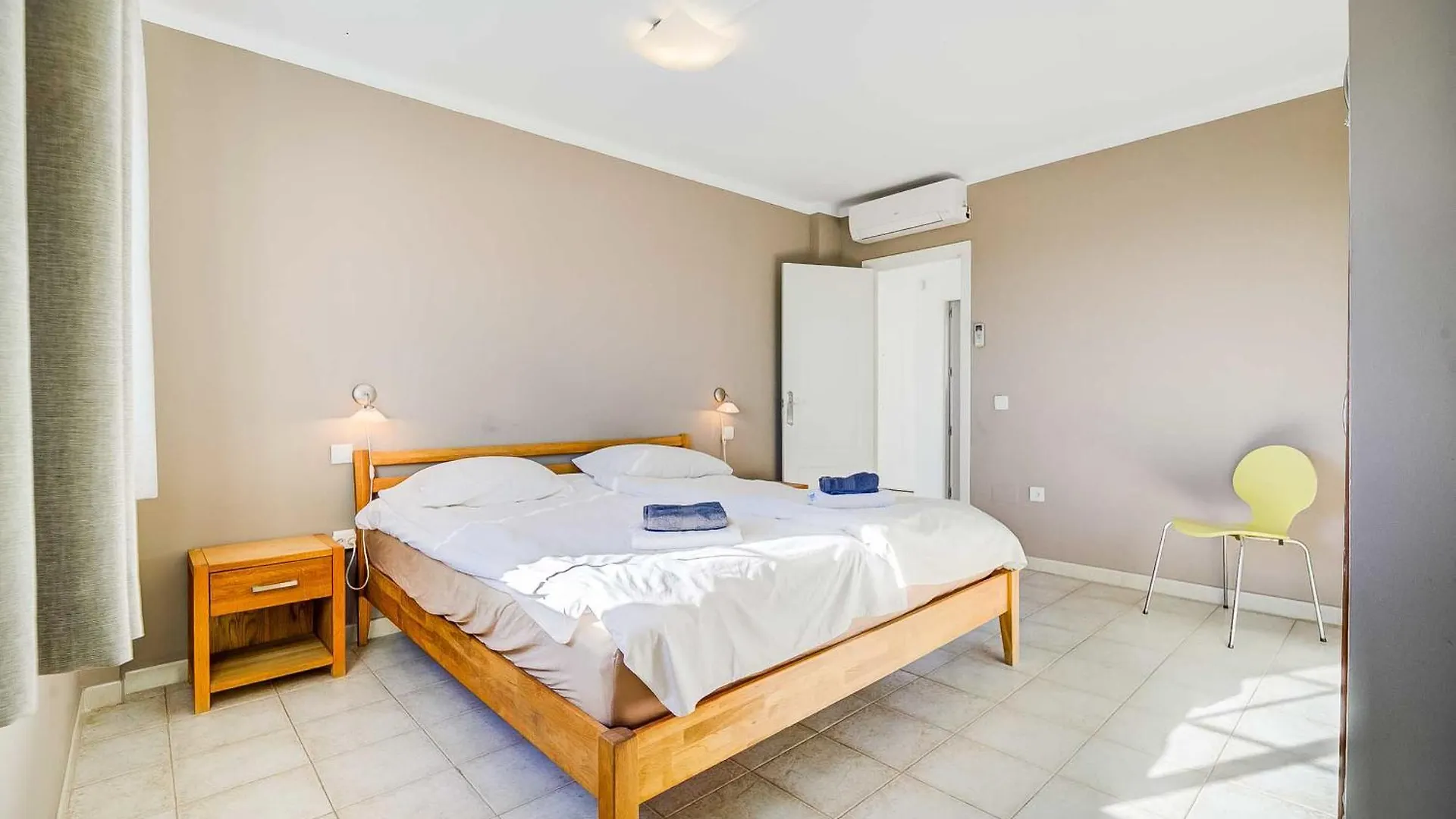 108-Villa, 2 Minutes Walk To The Beach, Heated Pool Malaga Villa