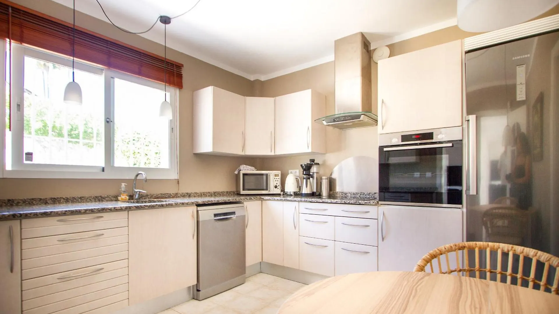 Villa 108-Villa, 2 Minutes Walk To The Beach, Heated Pool Malaga Spain