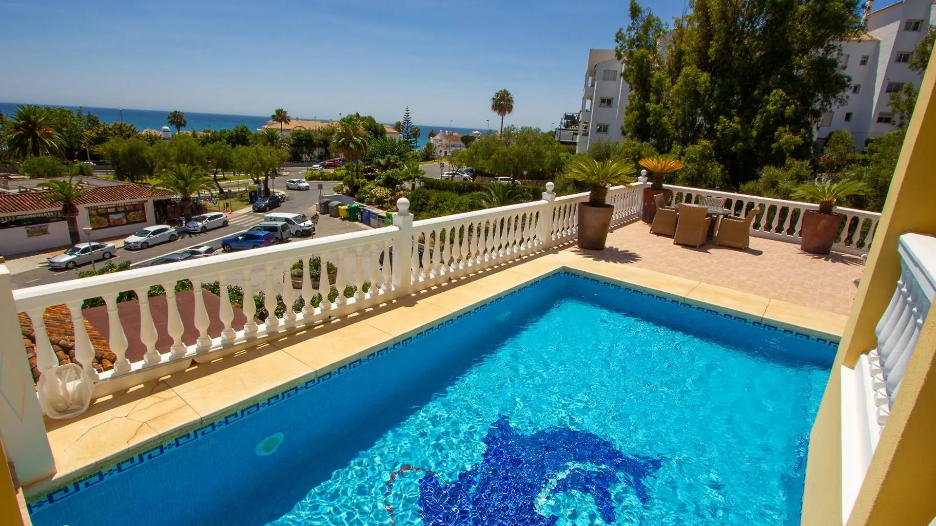 108-Villa, 2 Minutes Walk To The Beach, Heated Pool Malaga