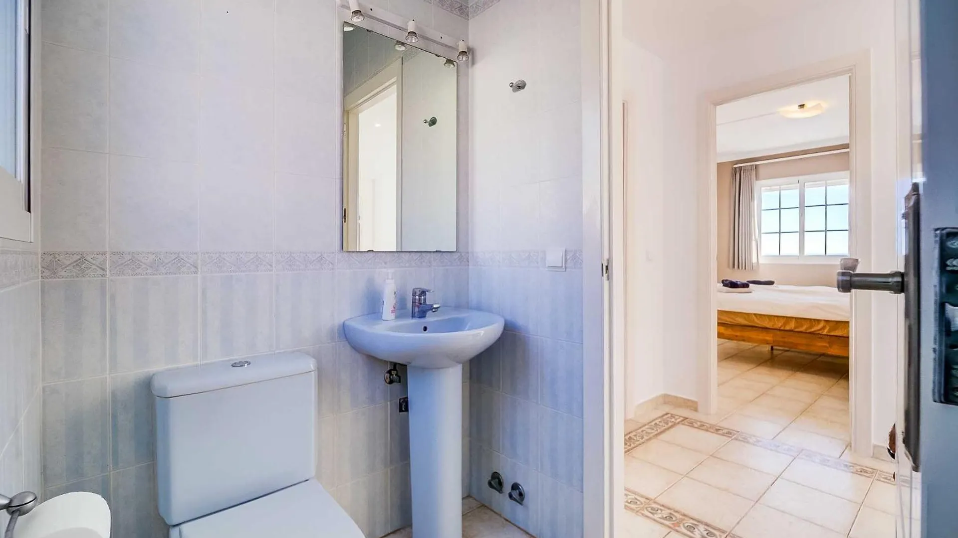 Villa 108-Villa, 2 Minutes Walk To The Beach, Heated Pool Malaga